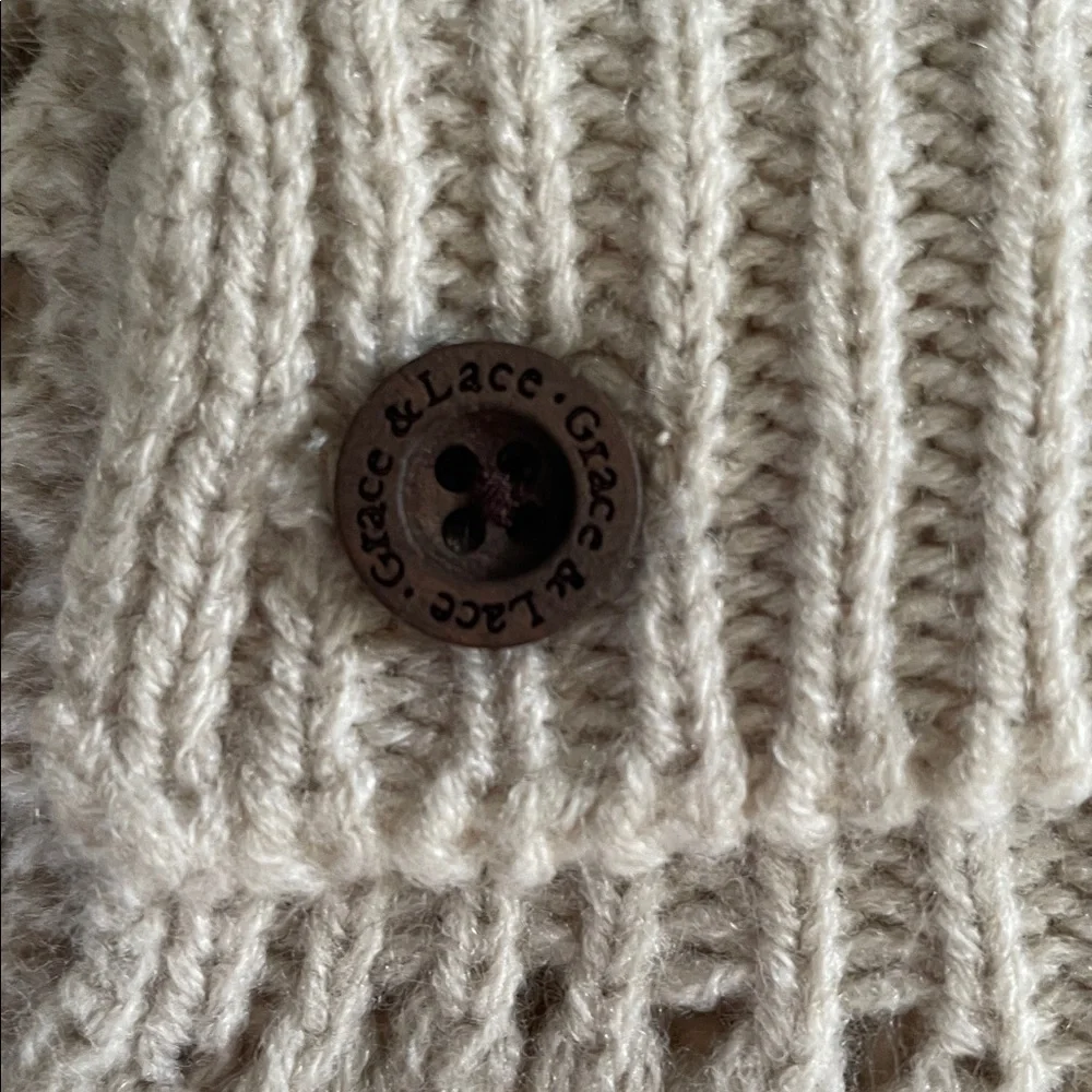 Grace & Lace Cream Knit Button-Up Scarf – Convertible Infinity, Like New